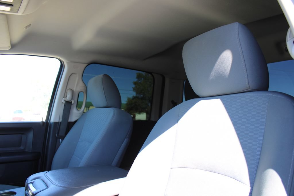 Used 2017 RAM 1500 Express AWD/4WD image 14