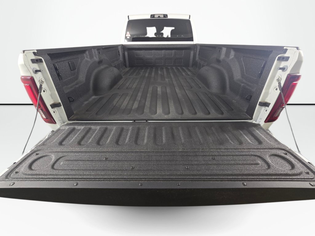 New 2026 RAM 3500 Big Horn AWD/4WD image 16