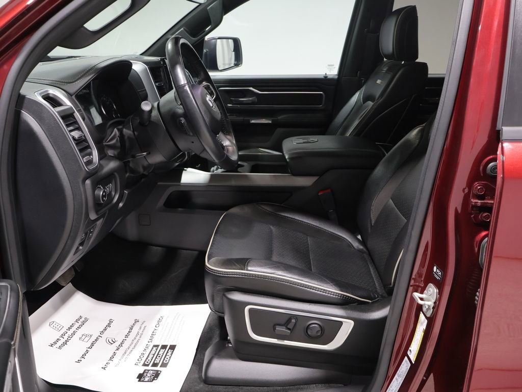 Used 2023 RAM 1500 Laramie AWD/4WD image 10