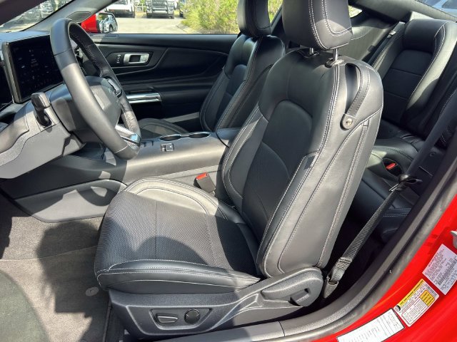 Certified 2026 Ford Mustang Coupe RWD image 26