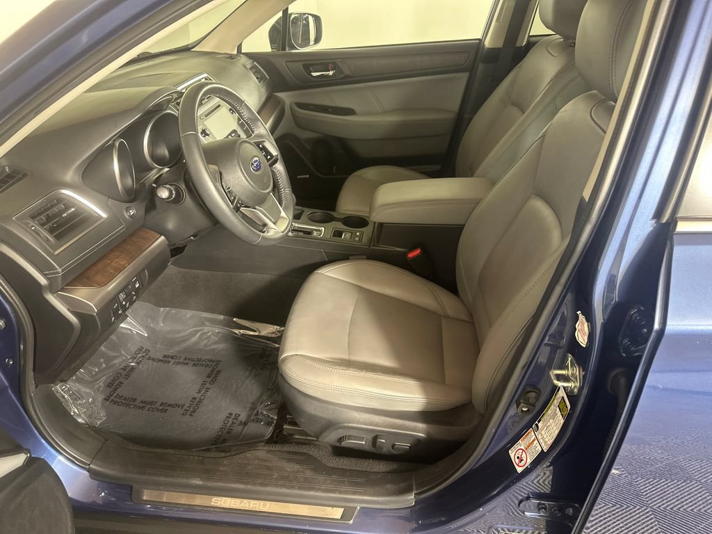 Used 2019 Subaru Outback 2.5i Limited AWD/4WD image 9