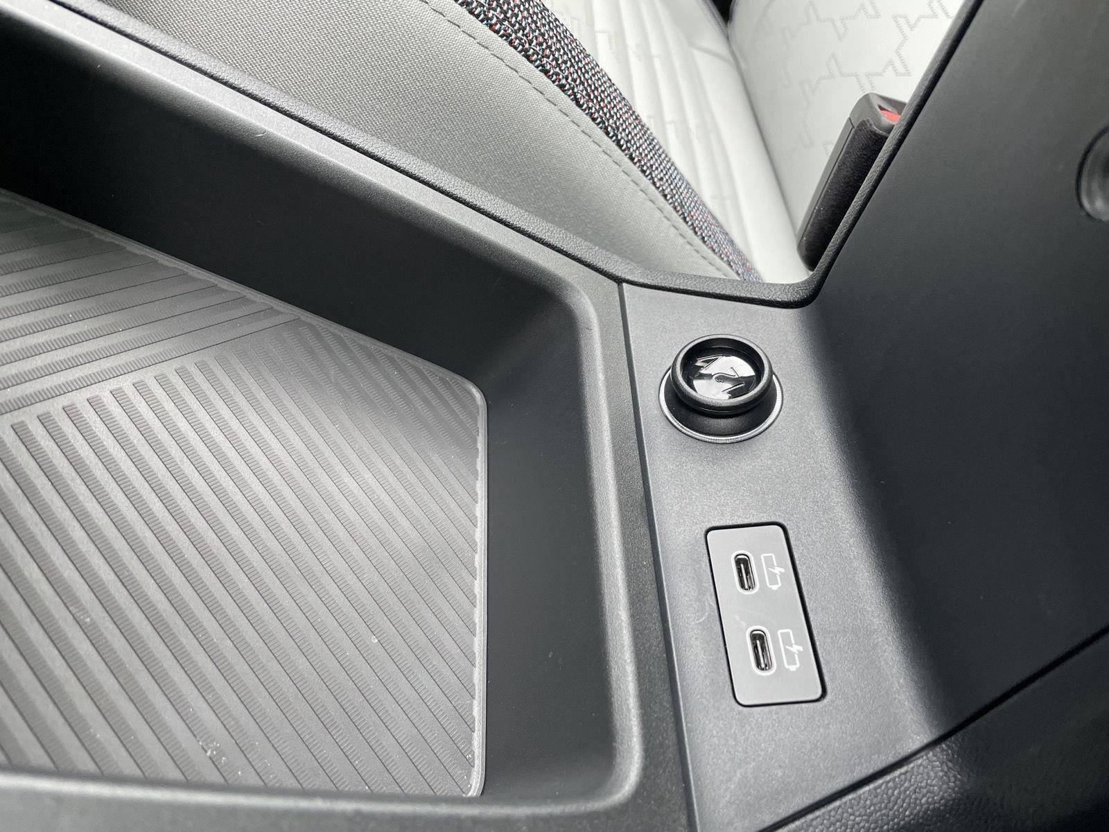 Used 2025 MINI Cooper Countryman S w/ Comfort Package Max image 32