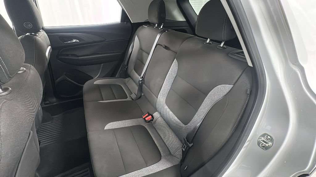 Used 2024 Chevrolet TrailBlazer LT w/ Convenience Package image 12