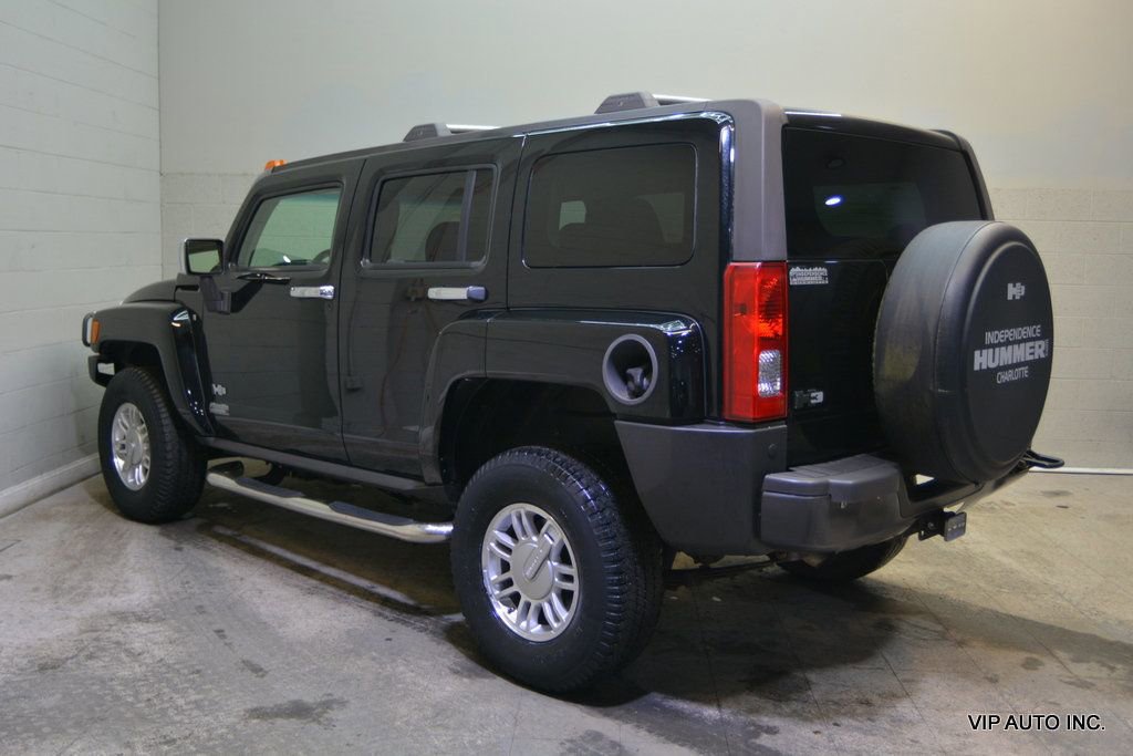 Used 2006 HUMMER H3 image 3