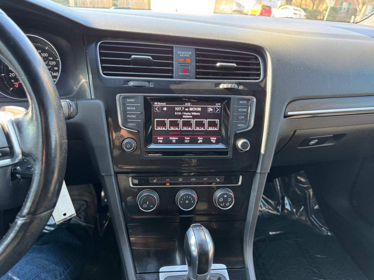 Used 2015 Volkswagen GTI S image 20