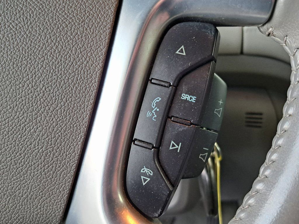 Used 2016 Chevrolet Traverse LT image 11