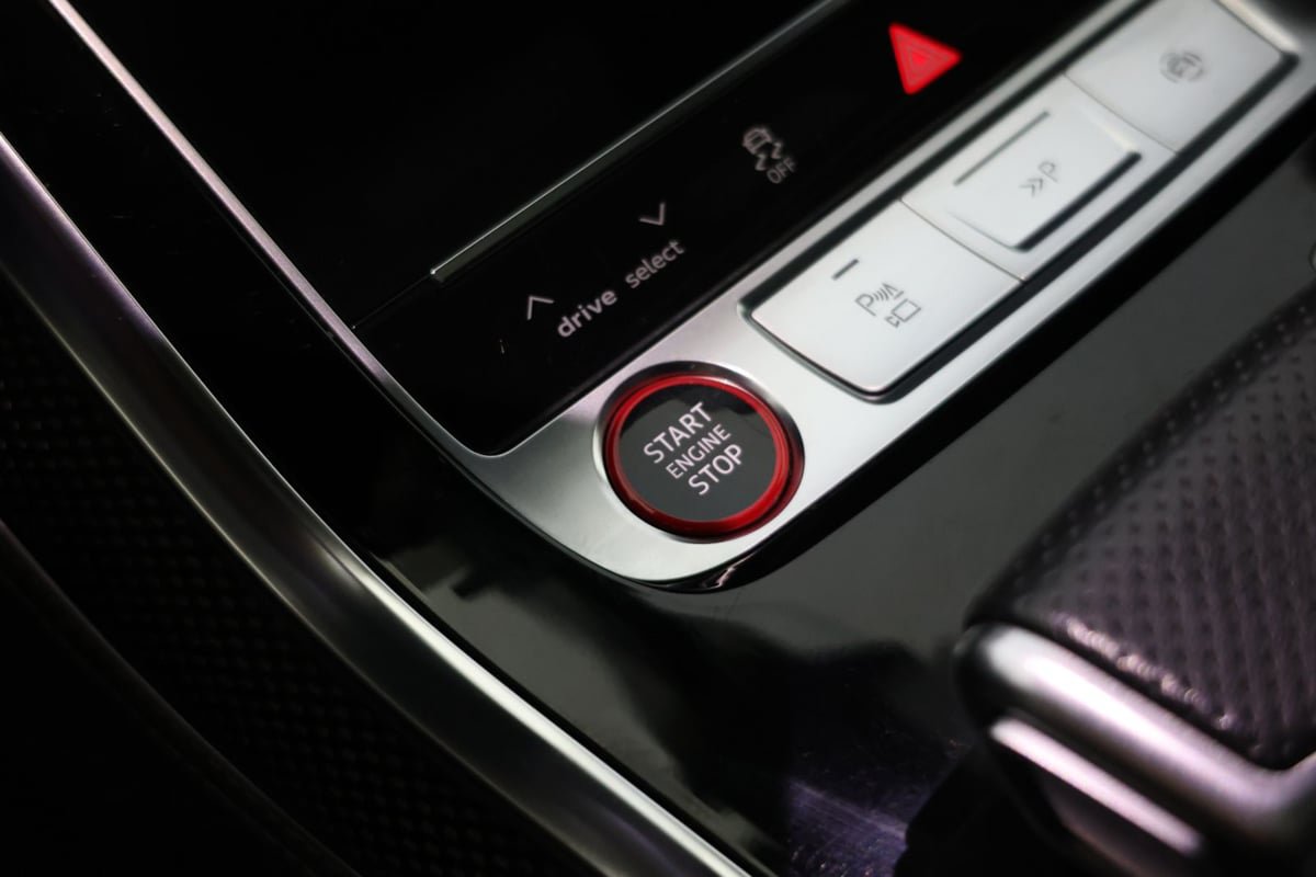 Used 2023 Audi SQ7 Prestige AWD/4WD image 21