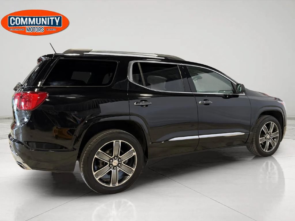 Used 2018 GMC Acadia Denali w/ Technology Package AWD/4WD image 8