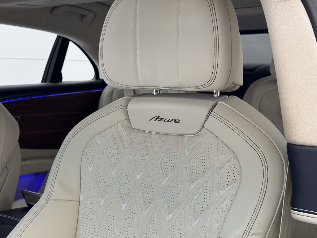 New 2026 Bentley Flying Spur Azure image 5