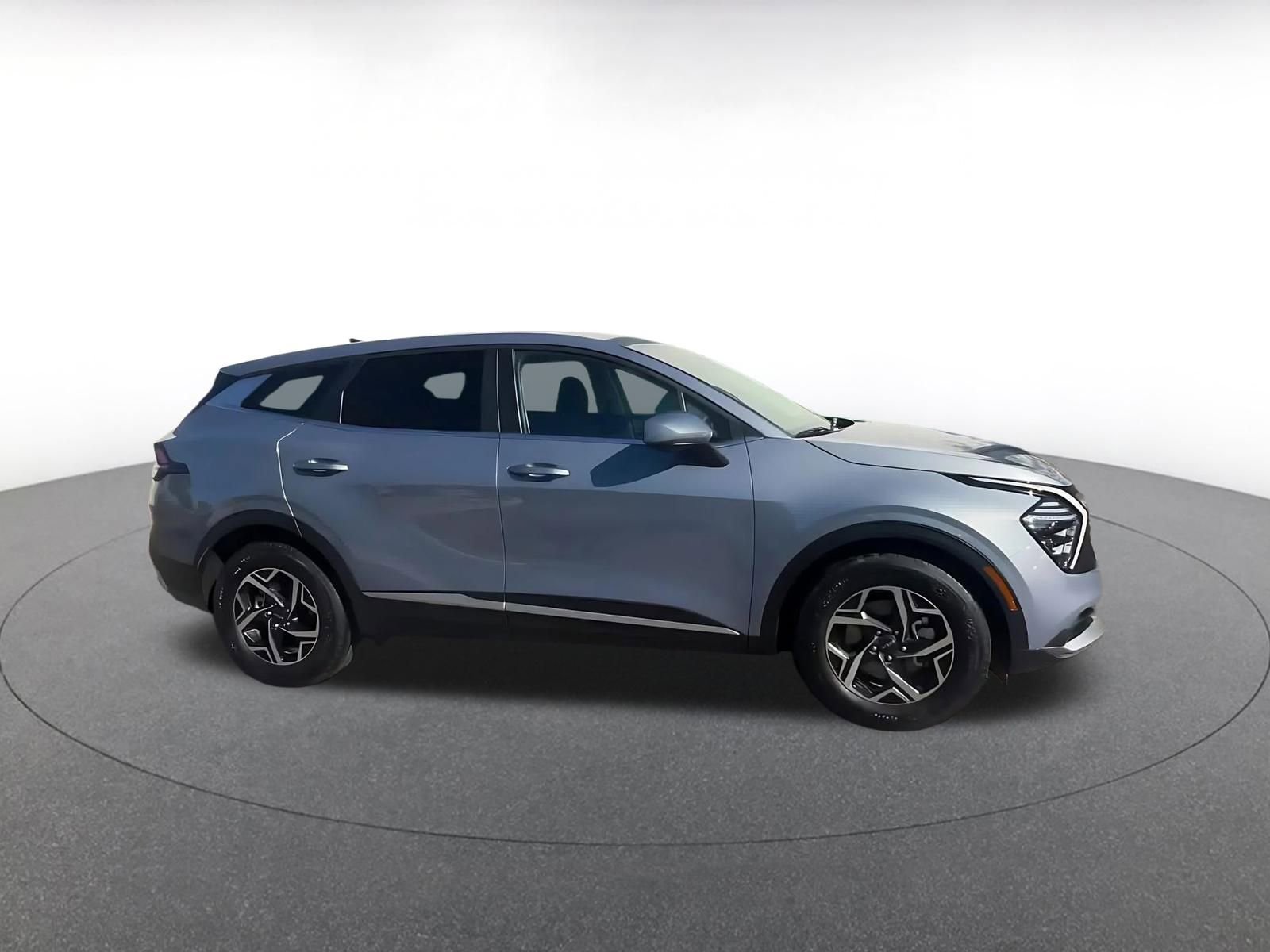 Used 2025 Kia Sportage LX FWD video 2