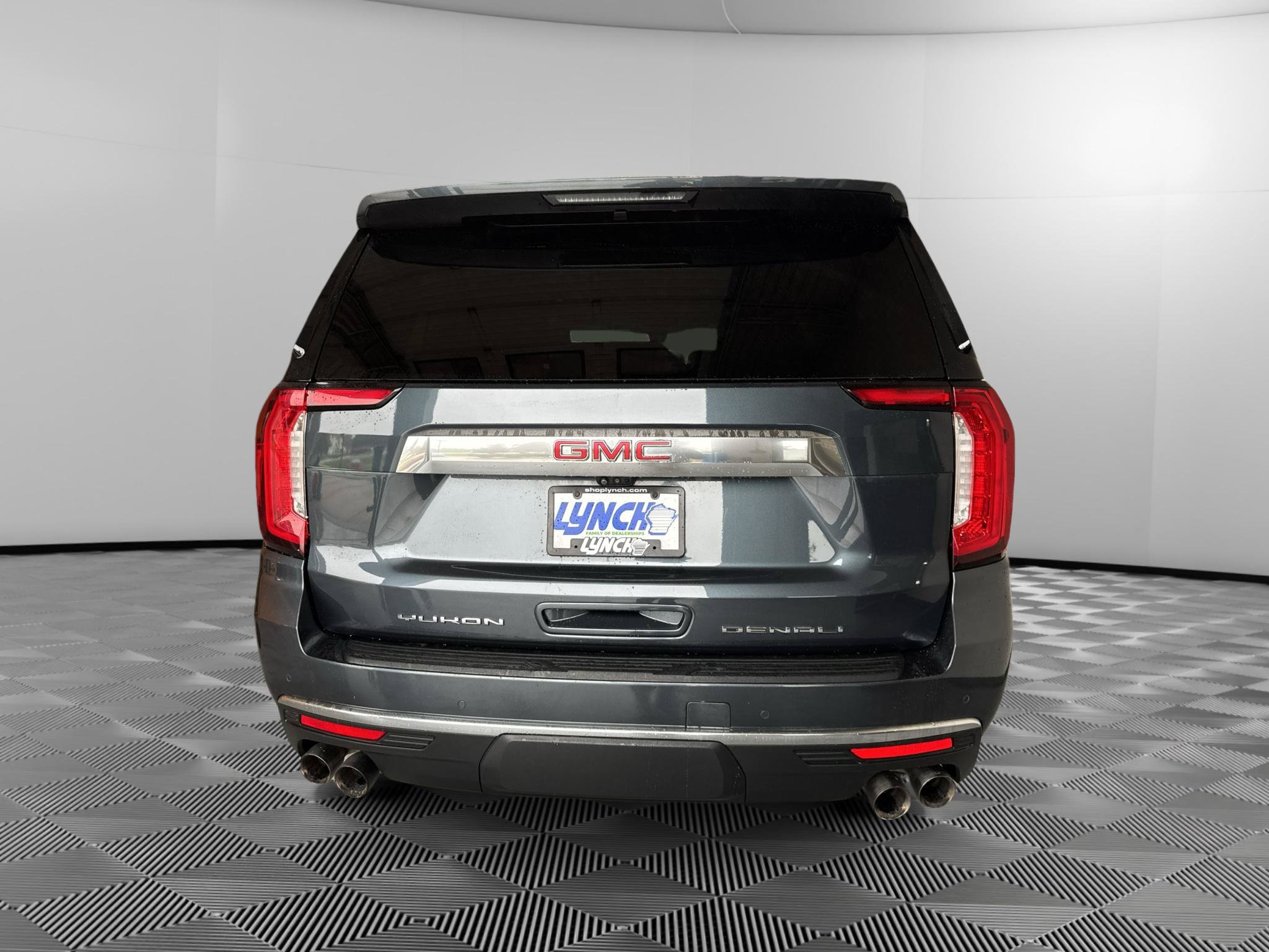 Used 2021 GMC Yukon XL Denali w/ Denali Premium Package AWD/4WD image 4