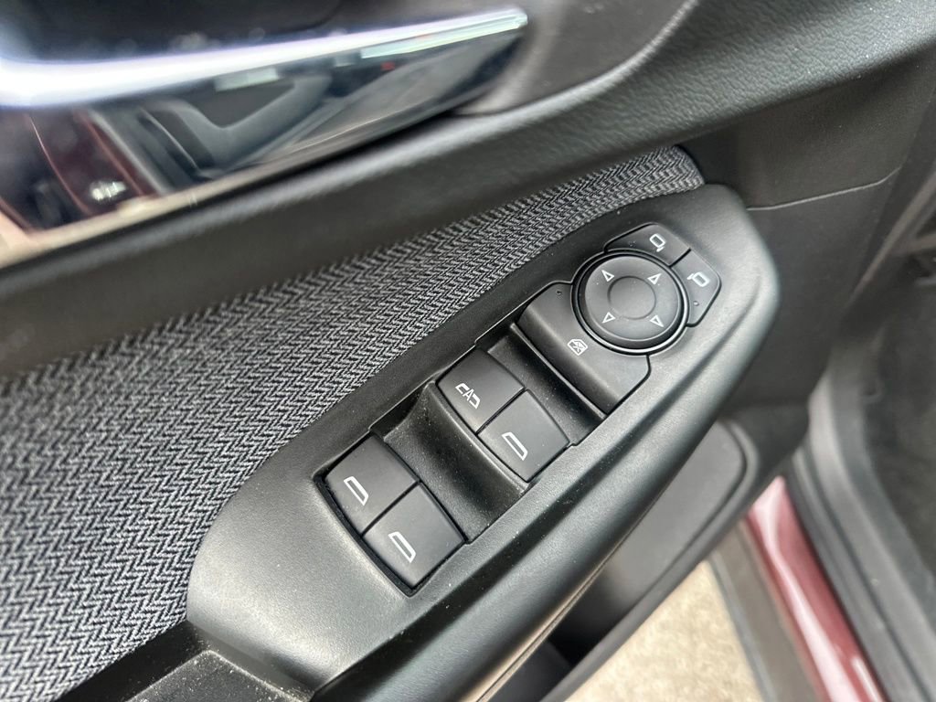 Used 2022 Chevrolet TrailBlazer LT w/ Convenience Package image 9