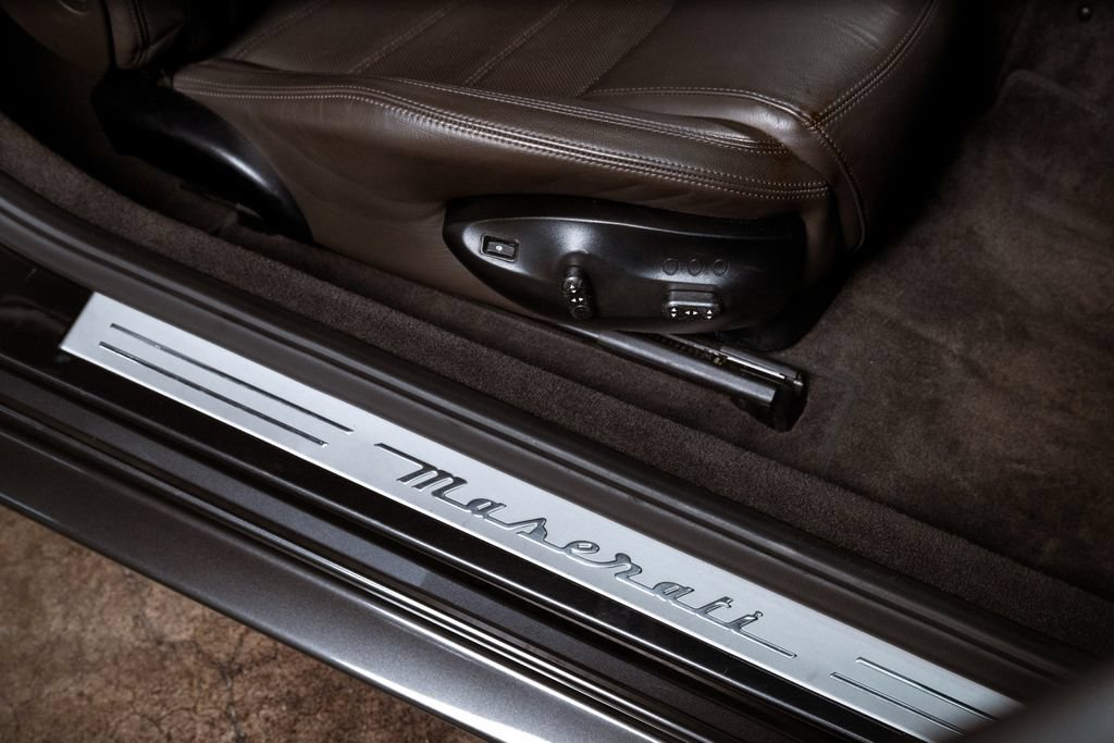 Used 2013 Maserati GranTurismo Sport RWD image 25