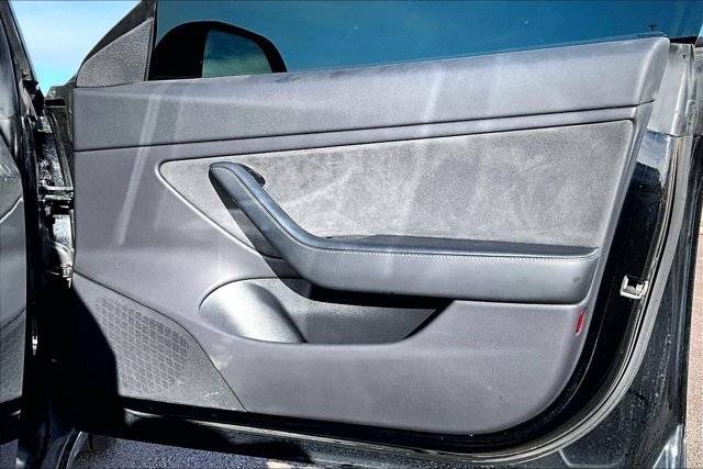 Used 2019 Tesla Model 3 Long Range image 27