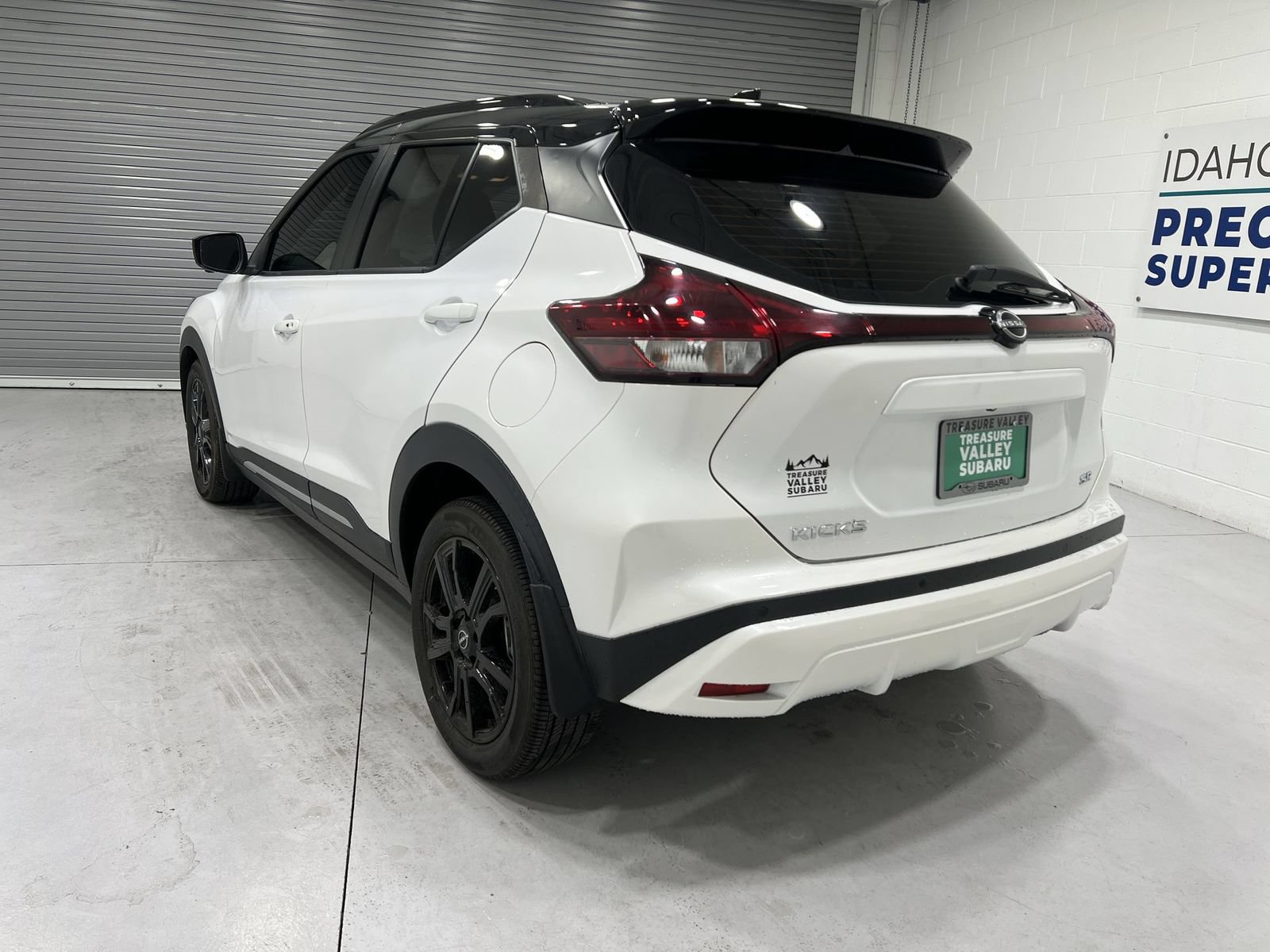 Used 2024 Nissan Kicks SR FWD image 6