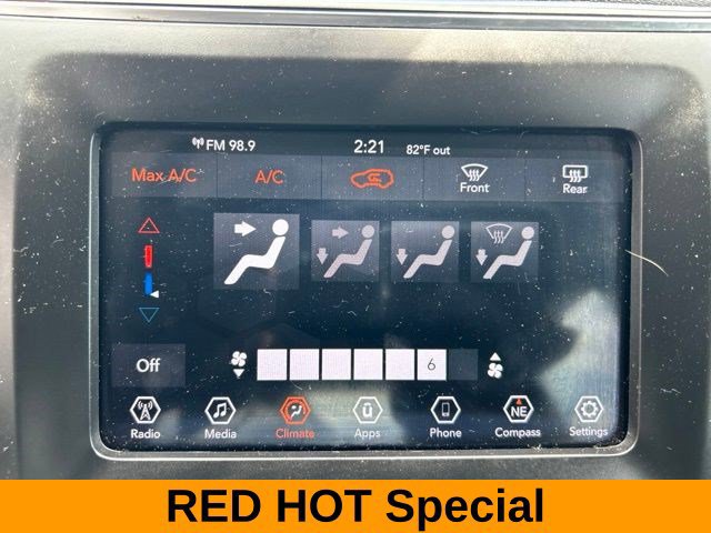 Used 2019 Jeep Cherokee Latitude Plus AWD/4WD image 25