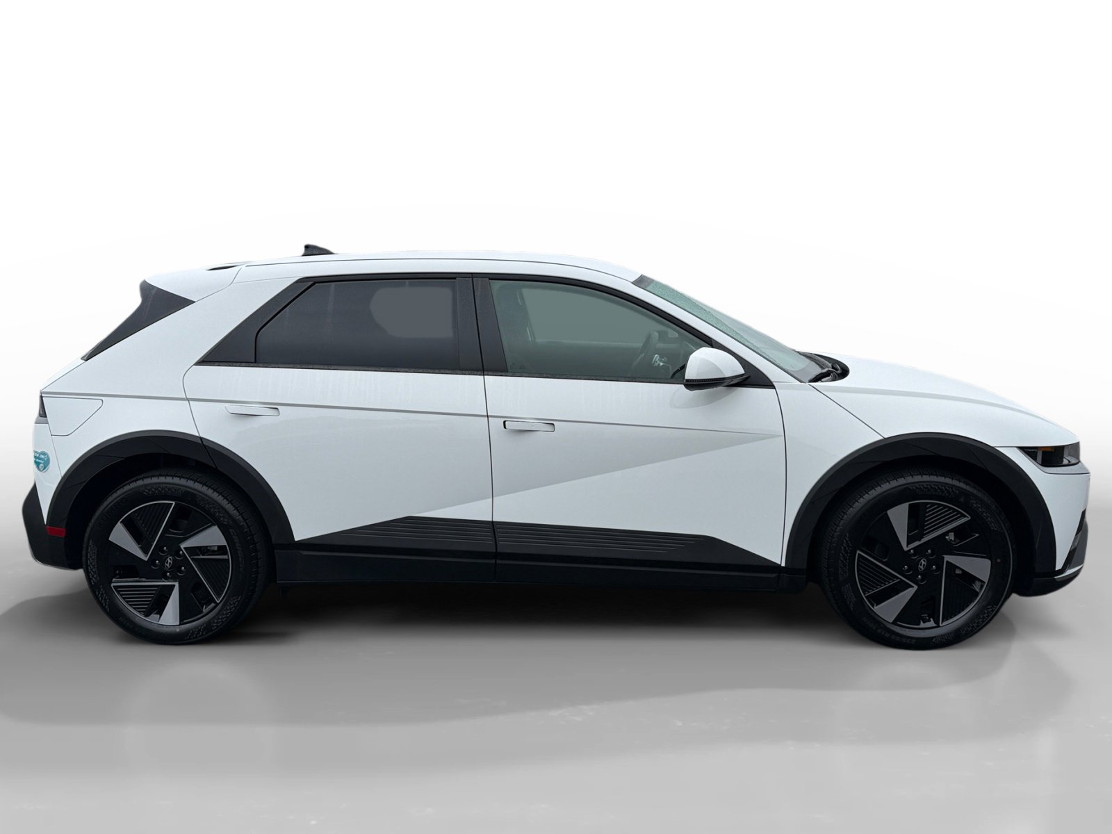 Certified 2025 Hyundai Ioniq 5 SE image 6