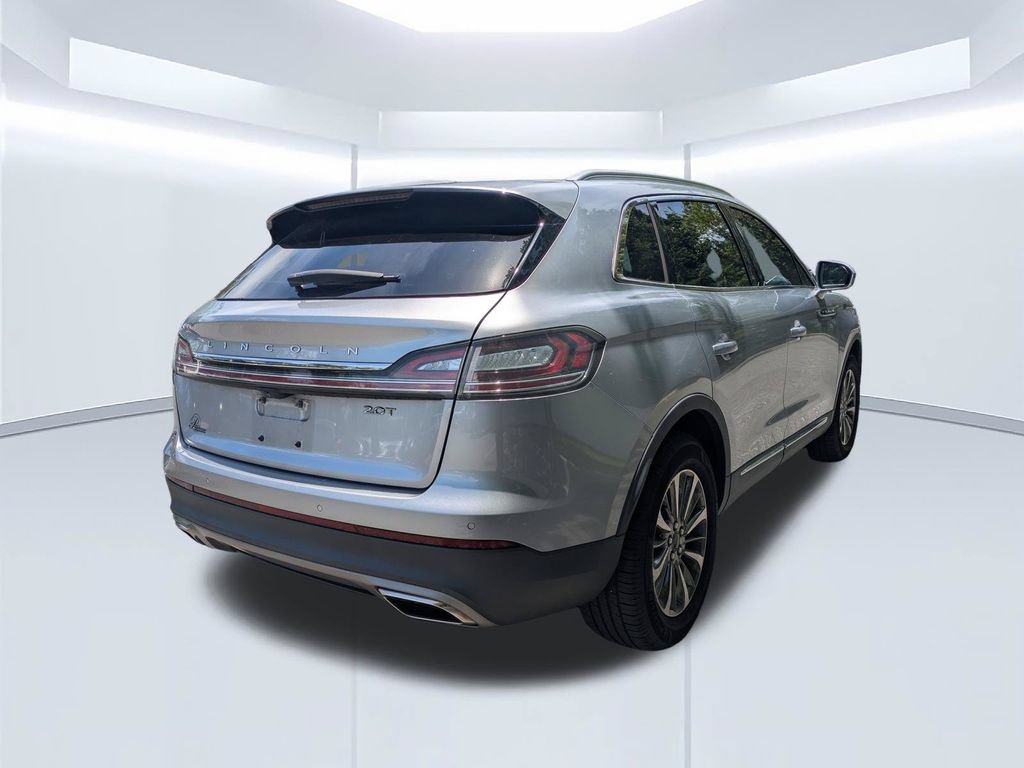 Used 2020 Lincoln Nautilus FWD w/ Equipment Group 101A image 3