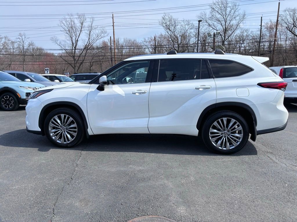 Used 2020 Toyota Highlander Platinum AWD/4WD image 5
