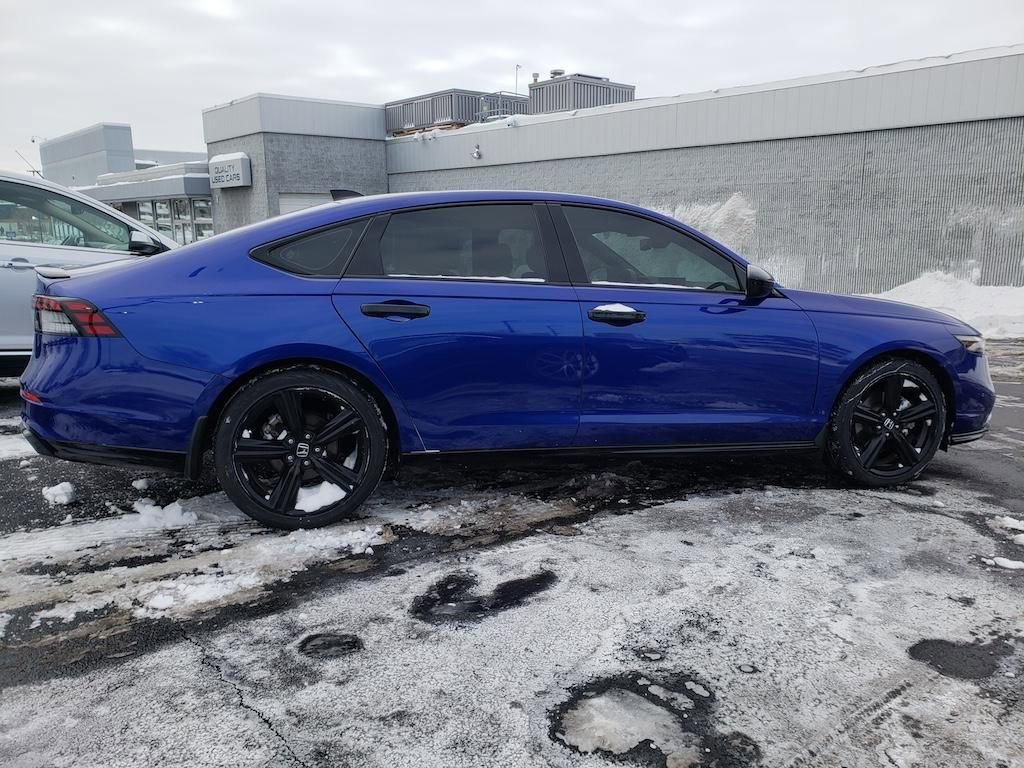 Used 2023 Honda Accord Sport image 10