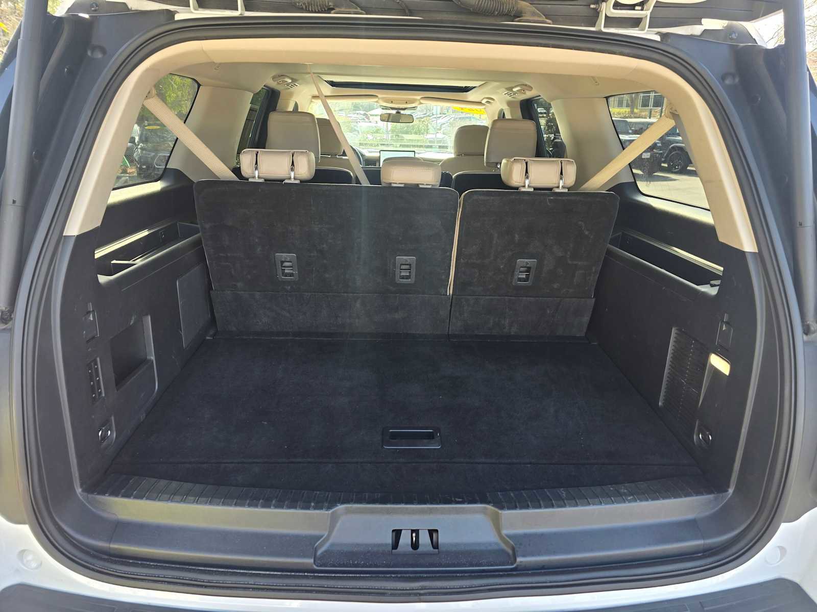 Used 2024 Ford Expedition Max Limited image 18