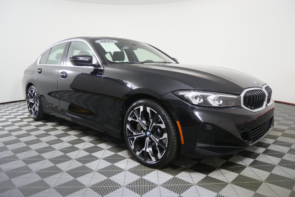 Used 2025 BMW 330i Sedan RWD image 7