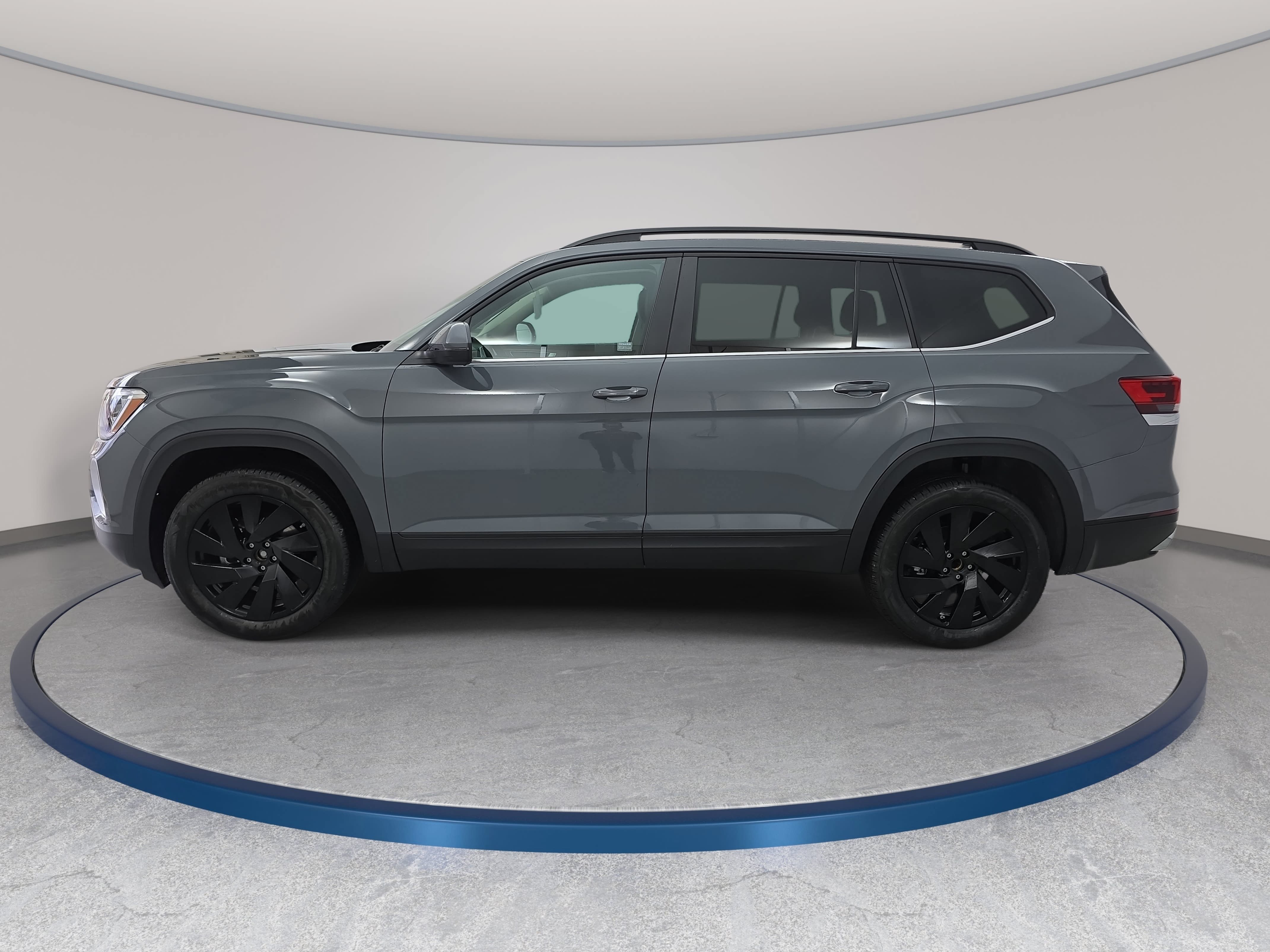 New 2026 Volkswagen Atlas SE FWD image 8