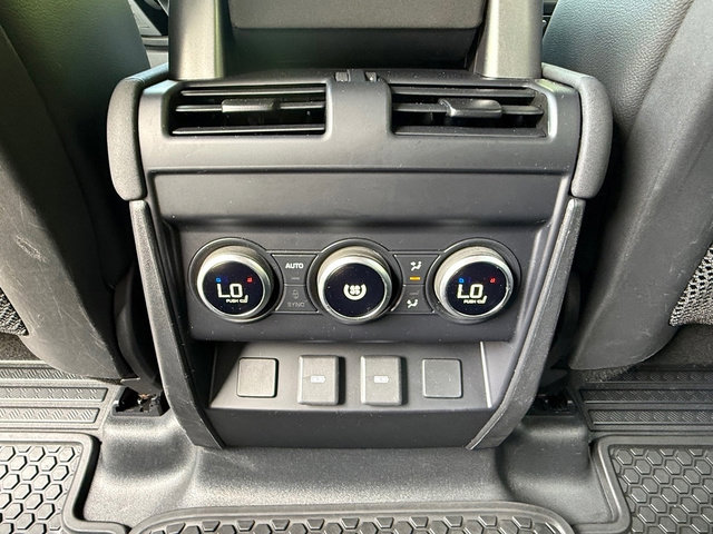Used 2023 Land Rover Defender 110 X-Dynamic SE AWD/4WD image 15