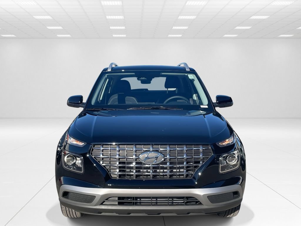New 2026 Hyundai Venue SEL FWD image 2
