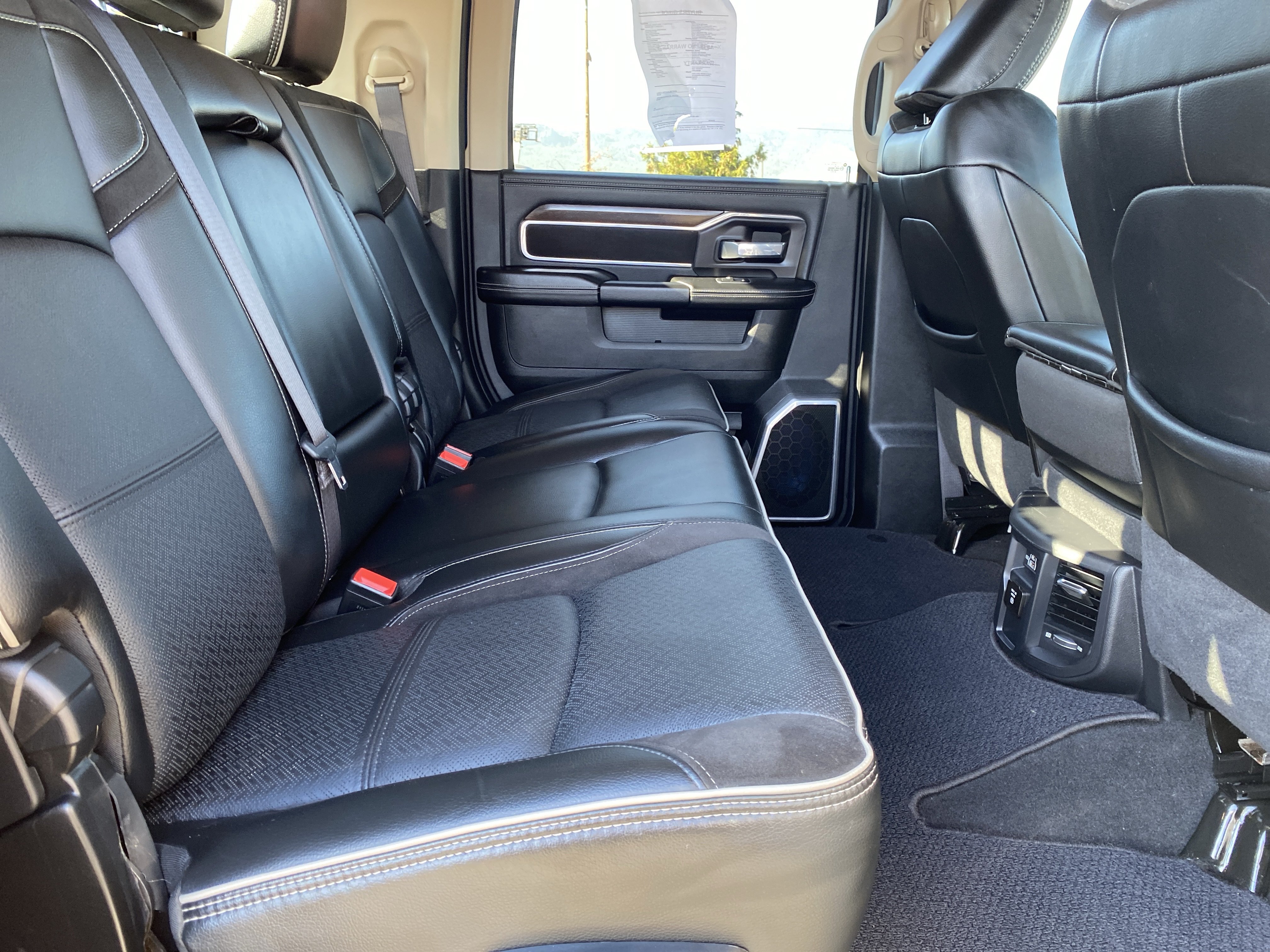 Used 2022 RAM 3500 Laramie AWD/4WD image 26