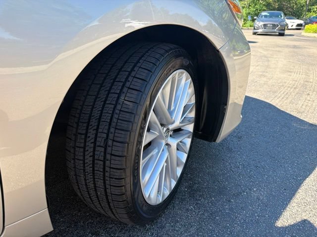 Used 2018 Lexus ES 350 w/ Luxury Package w/Wood Trim FWD image 45