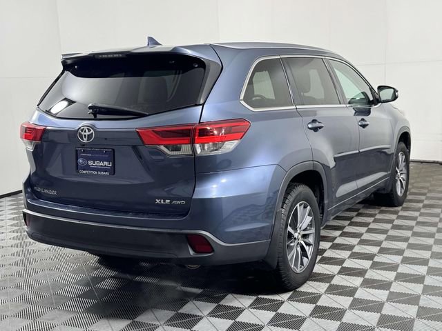 Used 2018 Toyota Highlander XLE image 10