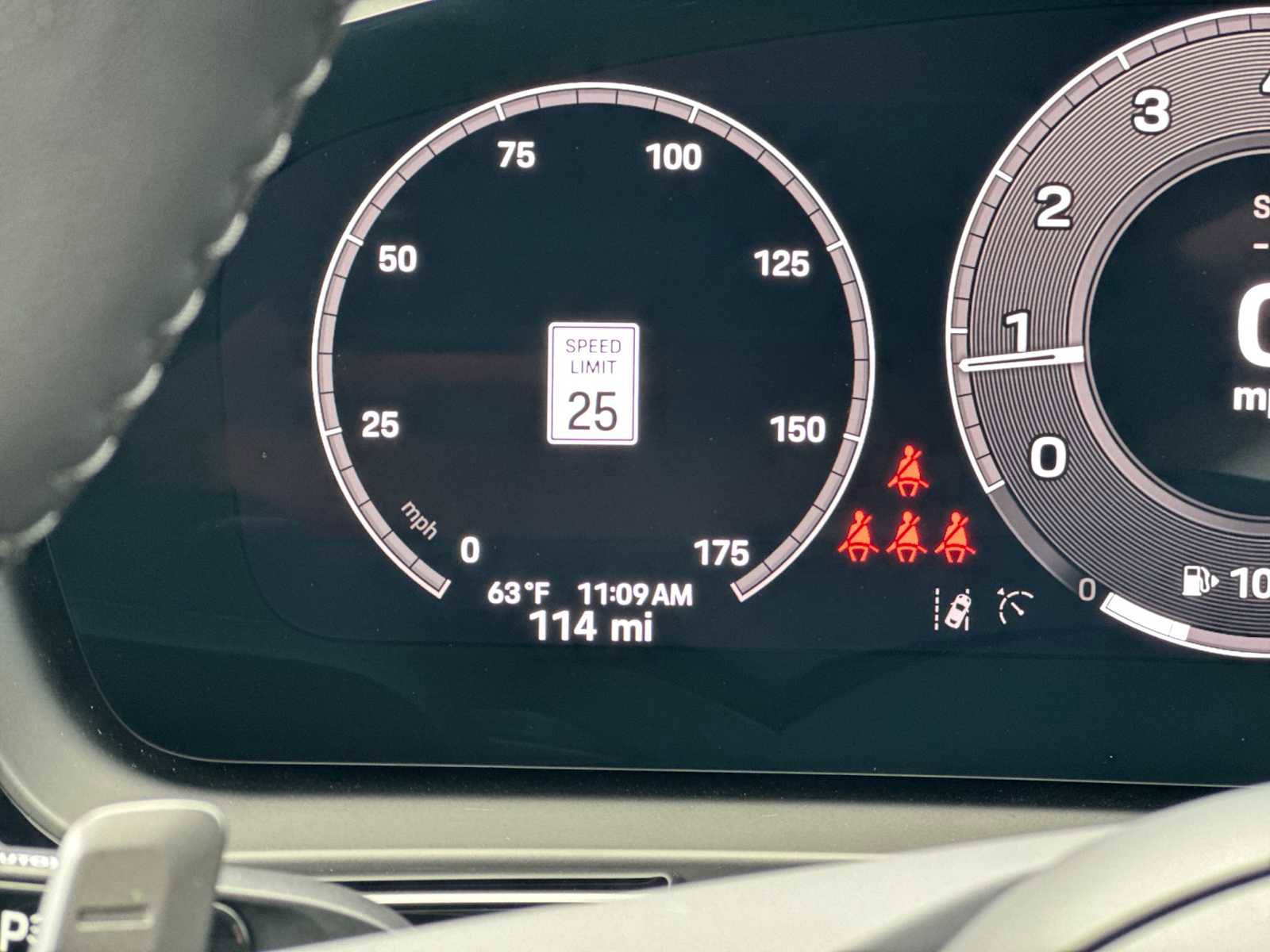 Certified 2025 Porsche Cayenne image 27