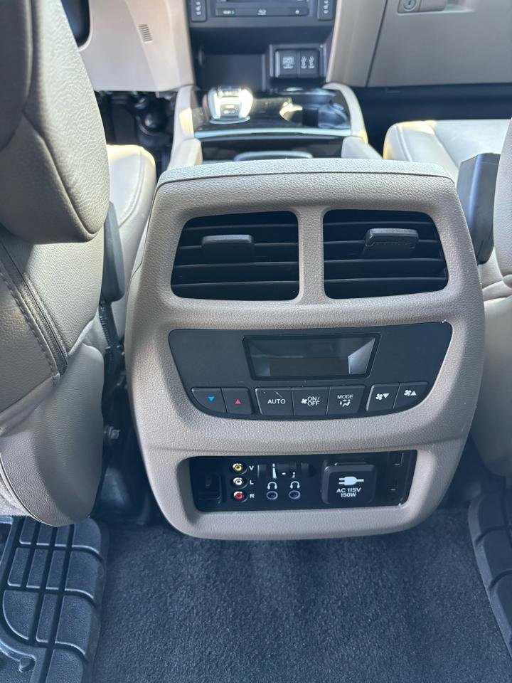 Used 2016 Honda Pilot Touring image 27