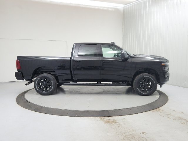 New 2026 RAM 2500 Laramie AWD/4WD image 9