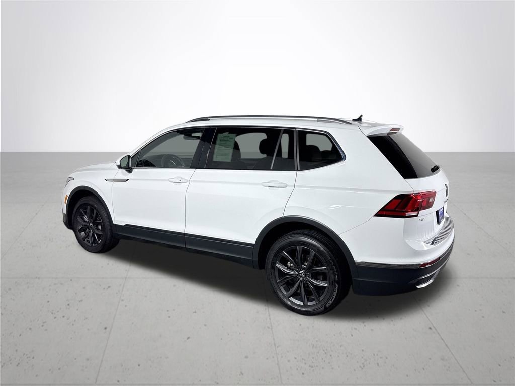 Certified 2024 Volkswagen Tiguan SE image 8