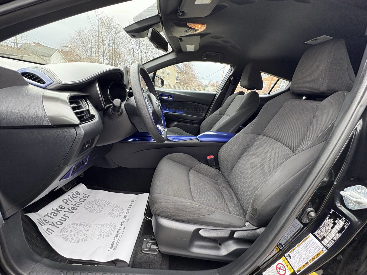 Used 2019 Toyota C-HR LE image 23
