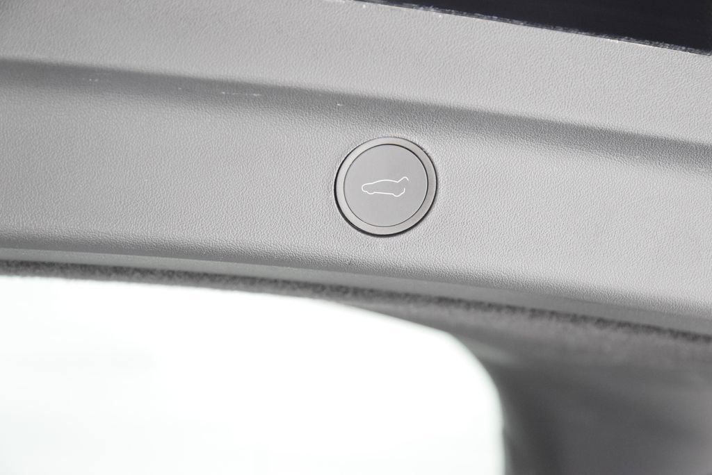 Used 2024 Tesla Model Y Long Range image 21