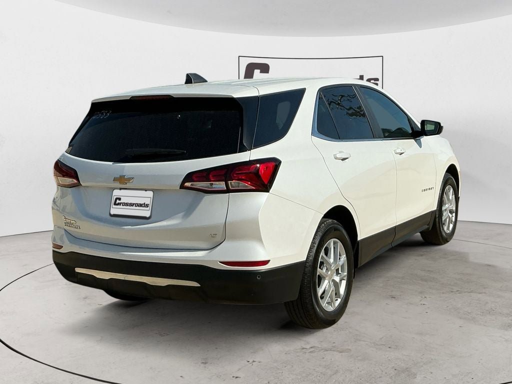 Used 2024 Chevrolet Equinox LT w/ LPO, Floor Liner Package FWD image 5