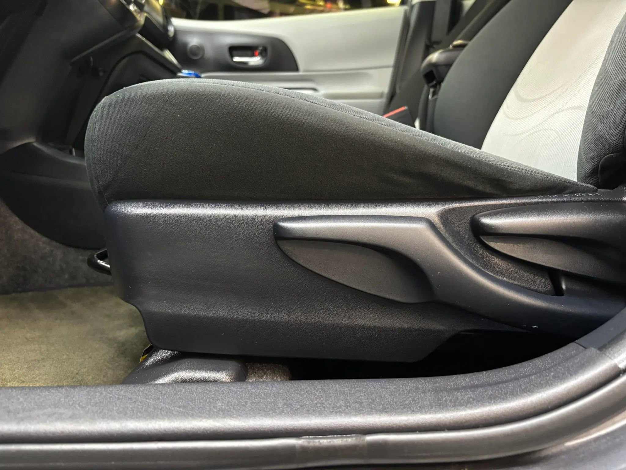 Used 2014 Toyota Prius C Two FWD image 12