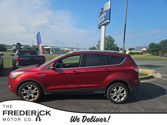 Used 2015 Ford Escape Titanium w/ Equipment Group 301A FWD image 1