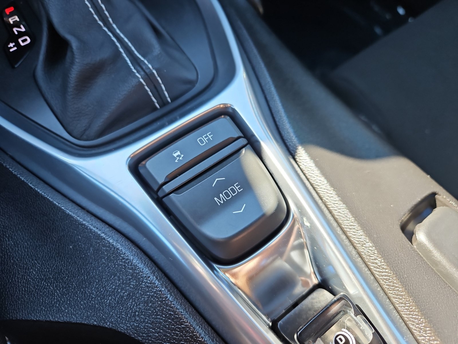 Used 2016 Chevrolet Camaro SS RWD image 21