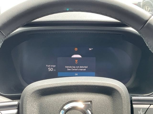 New 2026 Volvo XC40 B4 Core w/ Climate Package FWD image 18
