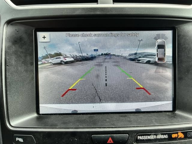 Used 2017 Ford Explorer XLT w/ Equipment Group 202A AWD/4WD image 25