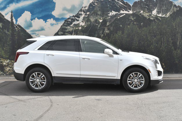Used 2021 Cadillac XT5 Premium Luxury AWD/4WD image 2