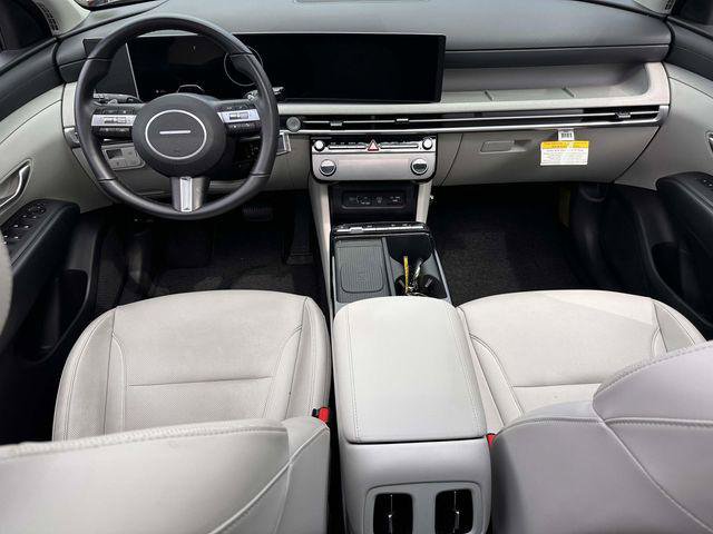 Certified 2025 Hyundai Tucson SEL AWD/4WD image 18
