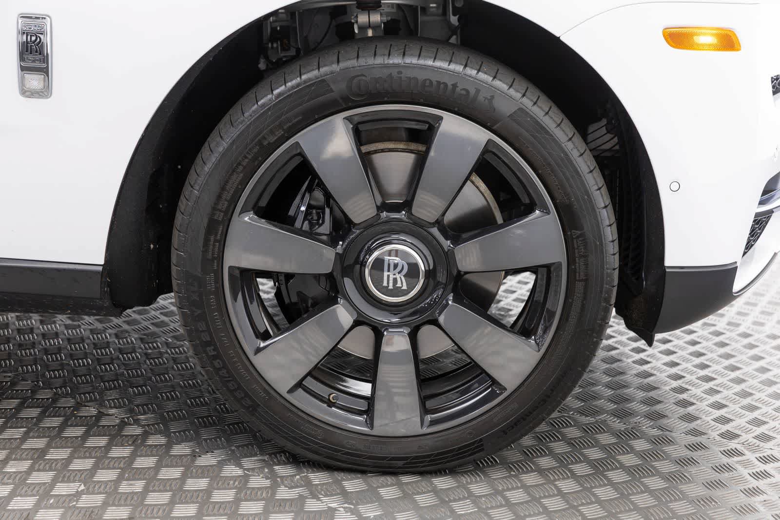 Used 2021 Rolls-Royce Cullinan AWD/4WD image 59