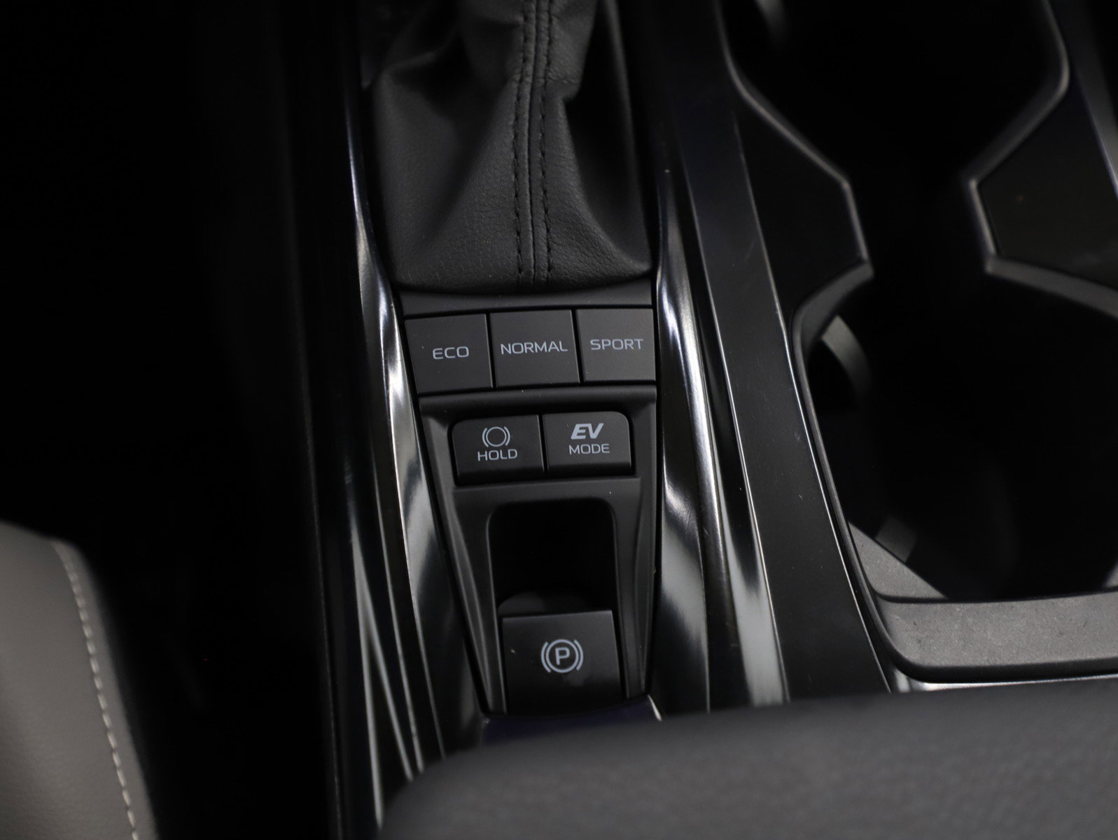 Used 2025 Toyota Camry SE image 23