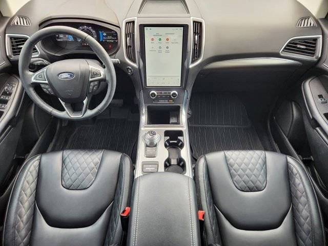Used 2023 Ford Edge Titanium AWD/4WD image 25