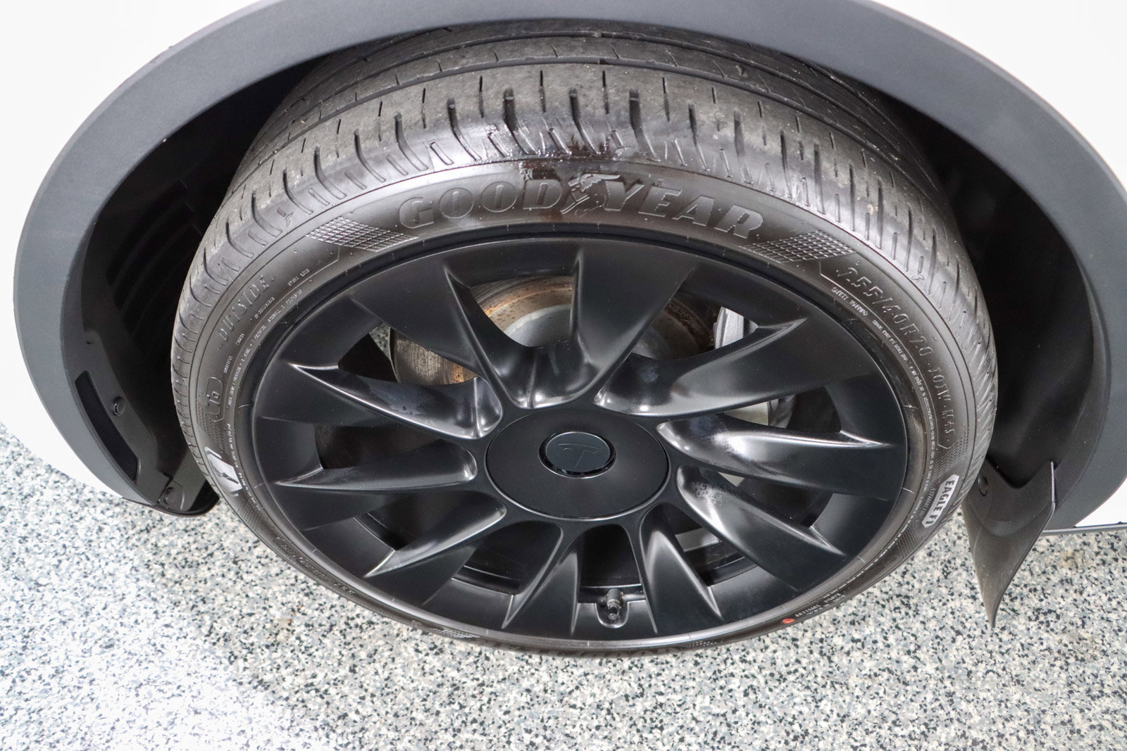 Used 2021 Tesla Model Y Long Range image 11